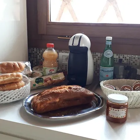 Indipendente Di 70 Mq Con Piscina Ad Uso Esclusivo , Aria Condizionata , 2 Bagni , Living ,ampia Cucina , Lavanderia , Terrazza ,giardini , Parcheggio Privato Immerso Nelle Colline Toscane Facente Parte Di Dimora Storica Toscana Di Fine Apartment Cavriglia
