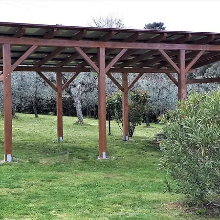 Indipendente Di 70 Mq Con Piscina Ad Uso Esclusivo , Aria Condizionata , 2 Bagni , Living ,ampia Cucina , Lavanderia , Terrazza ,giardini , Parcheggio Privato Immerso Nelle Colline Toscane Facente Parte Di Dimora Storica Toscana Di Fine * Cavriglia